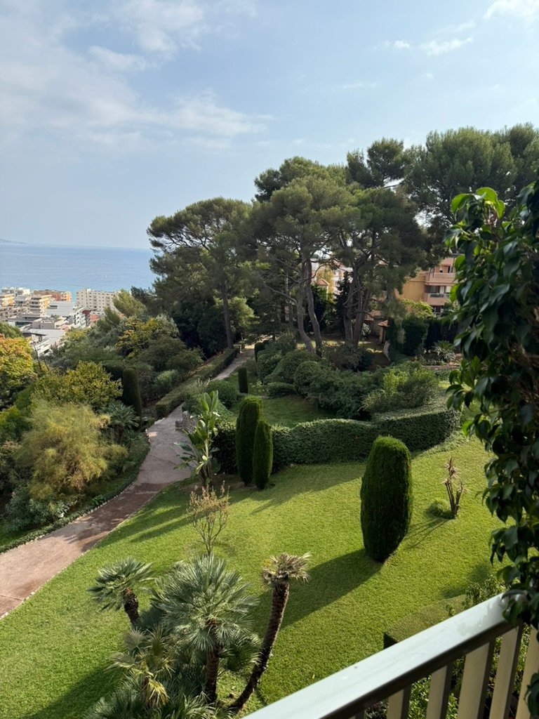 MRS FRONT TERRACE PARK VIEW