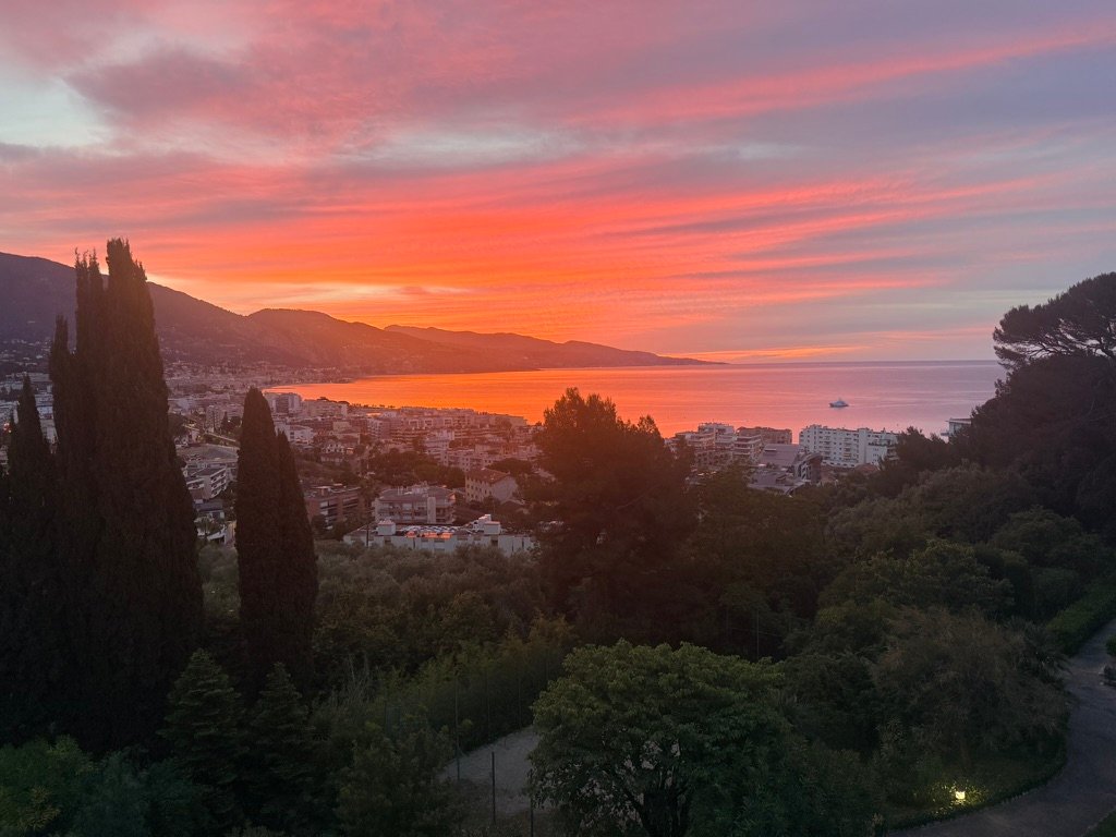 MRS FRONT TERRACE SUNRISE II