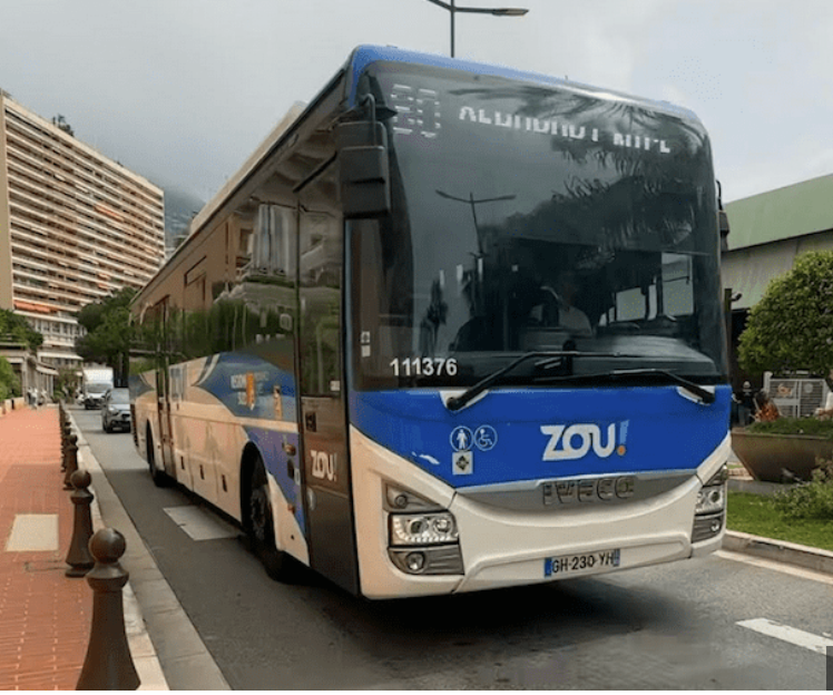 MRS LOCATION NICE AIRPORT EXPRESS 1 MINUTE FROM THE HOUSE