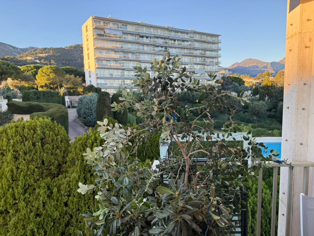 MRS PRIVATE TERRACE PARK VIEW