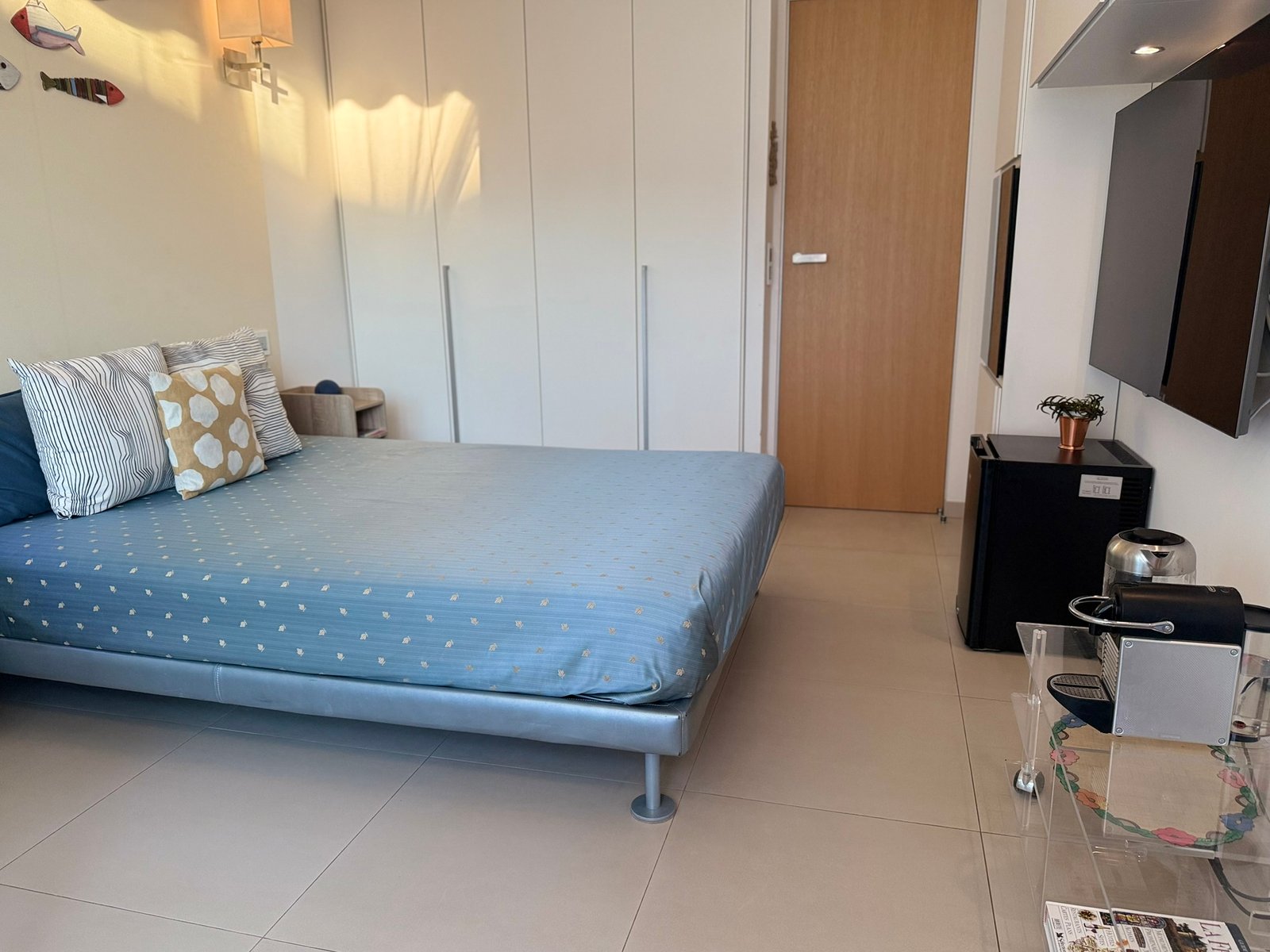 MRS SUITE VIEW FROM READING AREA WITH WARDROBE MINIBAR AND SMART TV