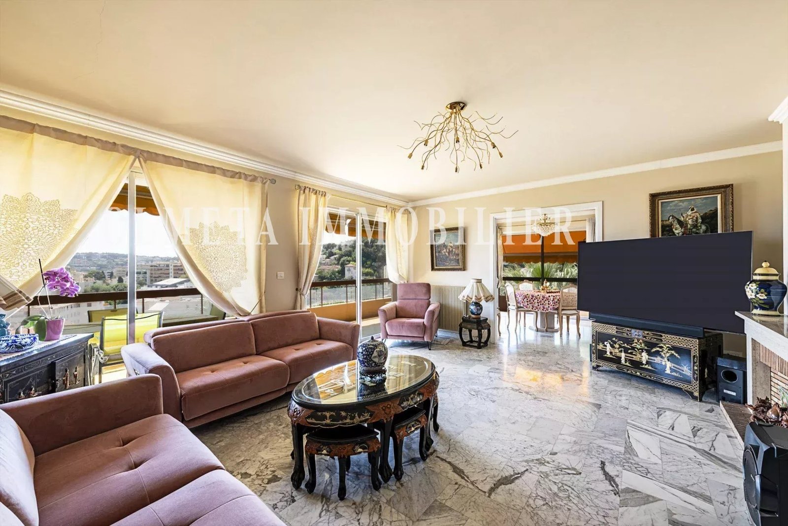 L’élégance d’un grand appartement, la tranquillité d’un