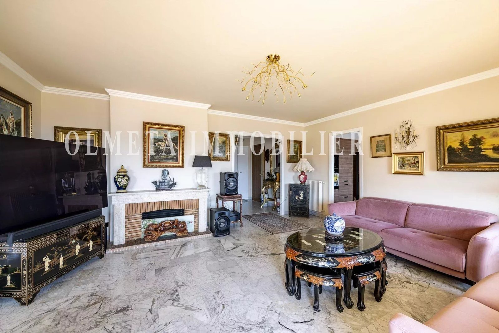 L’élégance d’un grand appartement, la tranquillité d’un