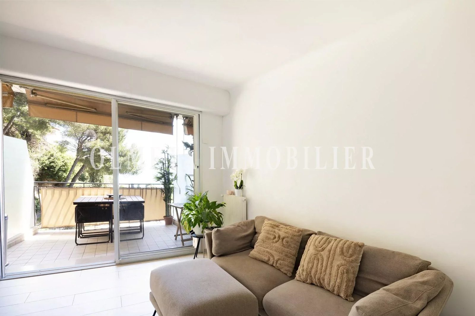 Pied‑à‑terre idéal près de Monaco : 3P vue mer, terrasses, parking,piscine