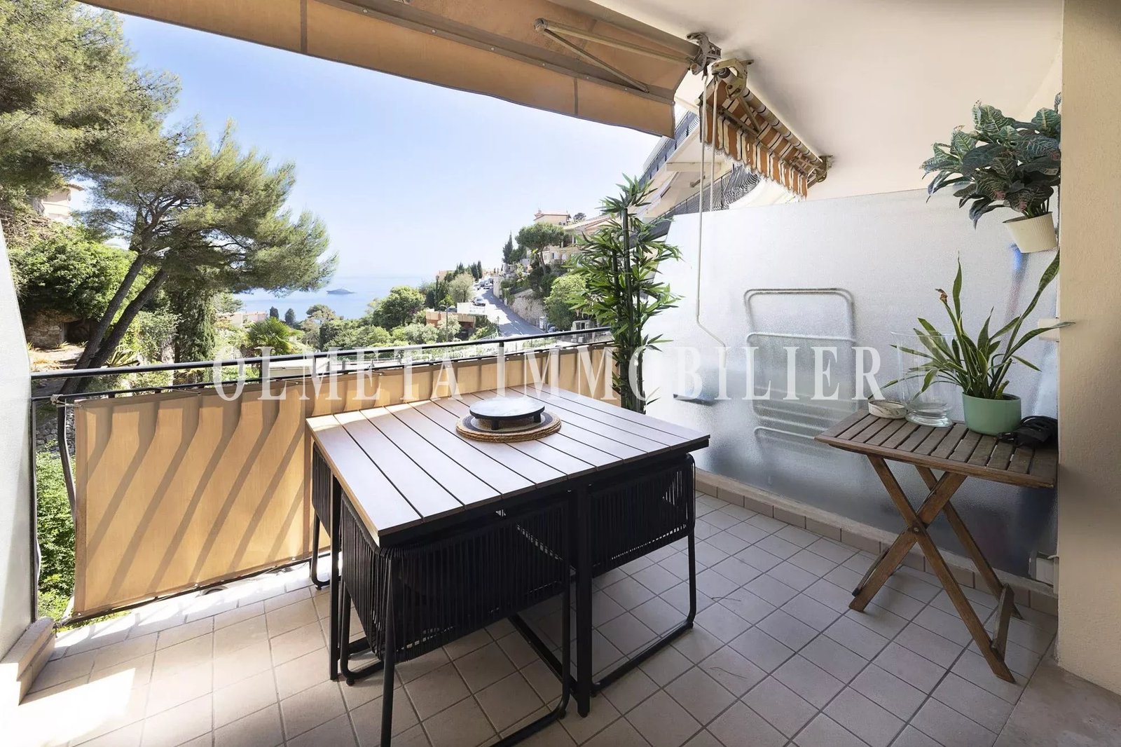 Pied‑à‑terre idéal près de Monaco : 3P vue mer, terrasses, parking,piscine