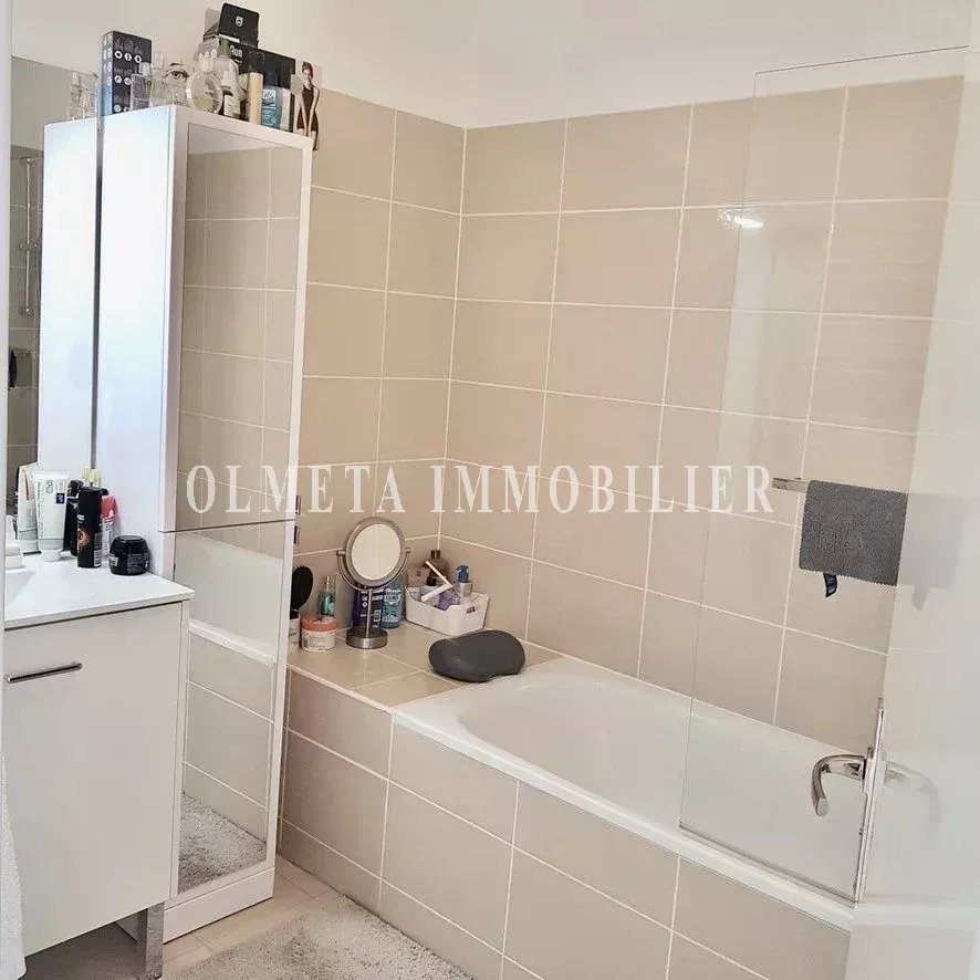 Bien à vendre — — 82586619