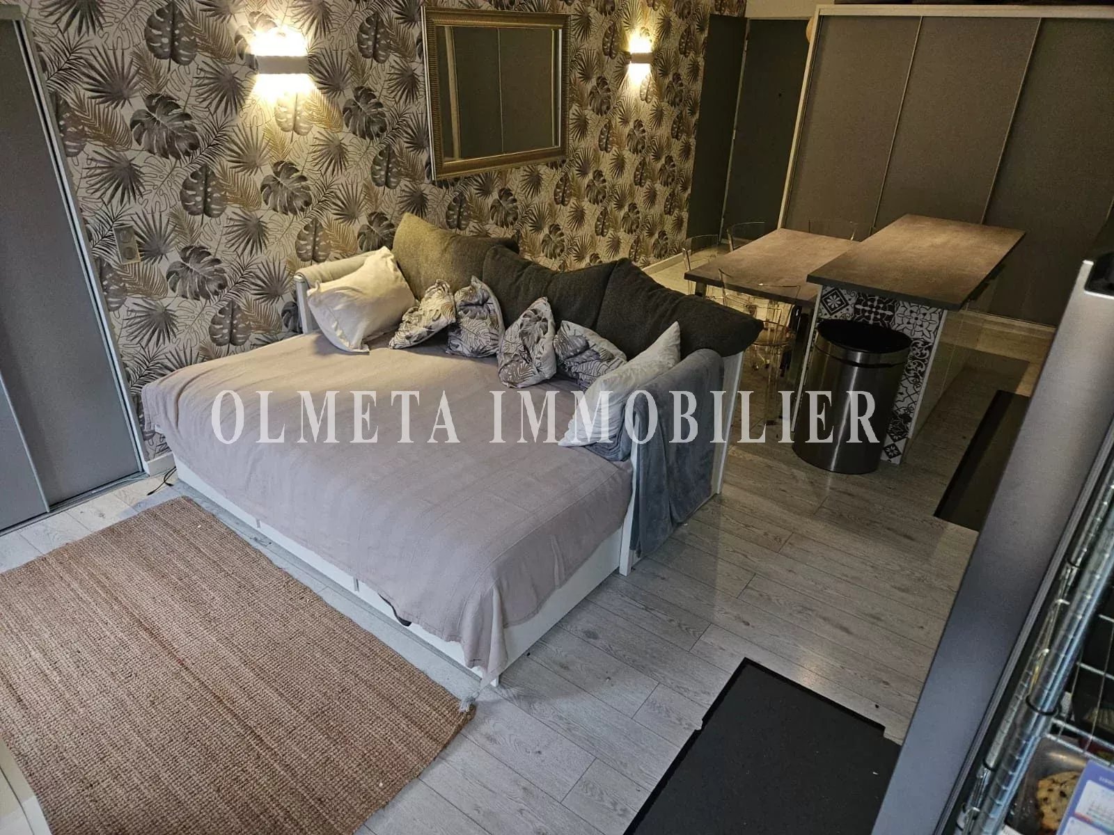 “Charme d’époque rue Longue – 3P meublé cœur historique Menton”