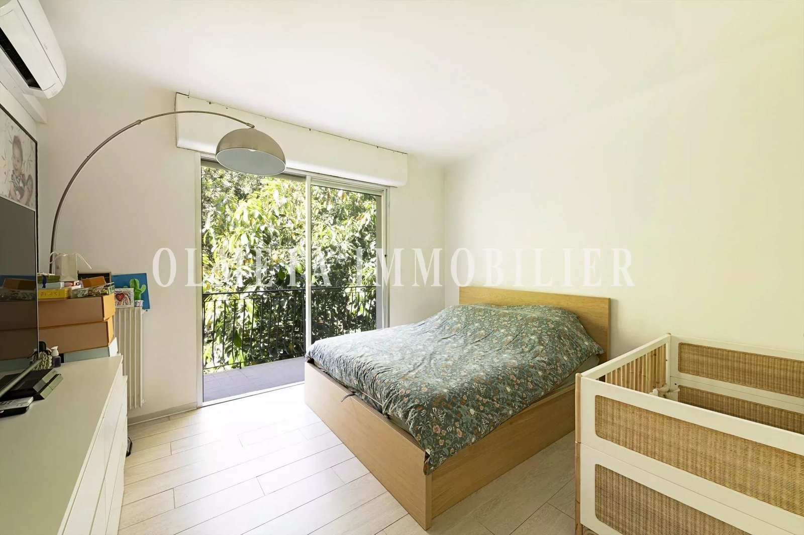 Pied‑à‑terre idéal près de Monaco : 3P vue mer, terrasses, parking,piscine