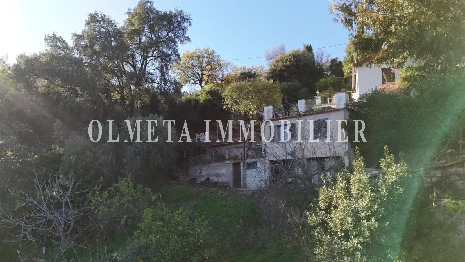 Menton Villa à fort potentiel — Menton (5 min centre) — Parcelle 2 800 m²
